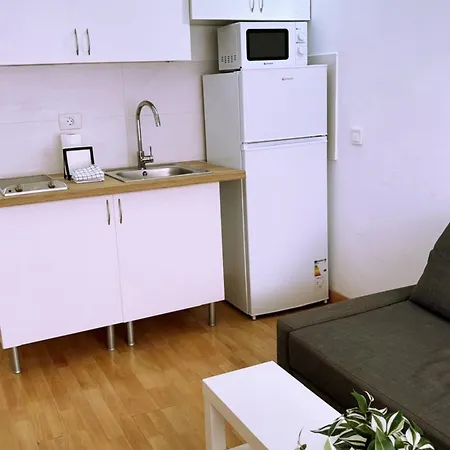 Smiling Apartment