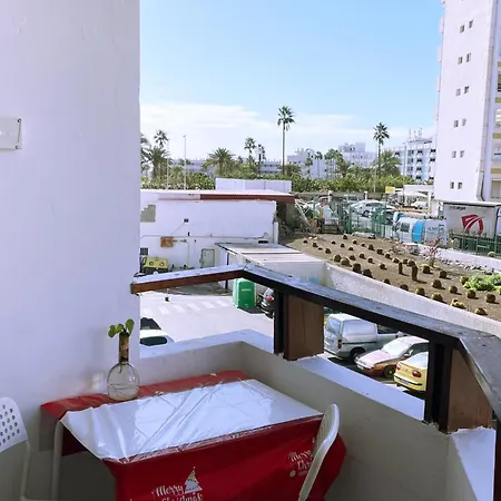 Smiling Apartment *